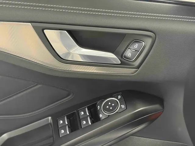 Ford Focus — Фото автомобиля 23