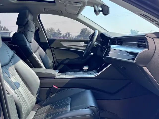 Audi A6L — Фото автомобиля 11
