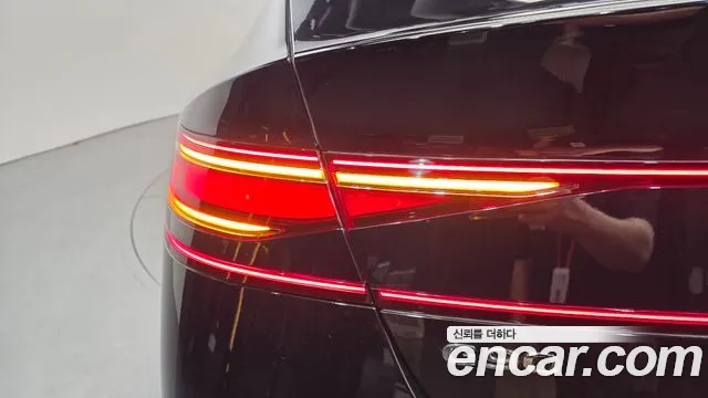 Genesis G90 Бензин 3.5 турбо AWD — Фото автомобиля 19