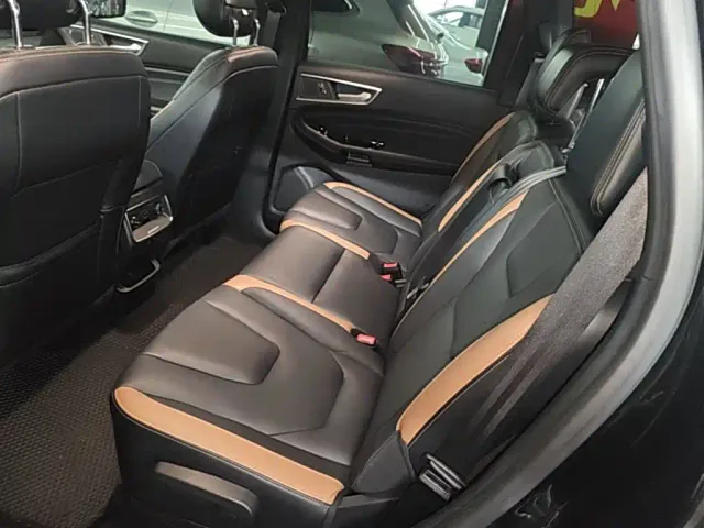 Ford Edge — Фото автомобиля 16
