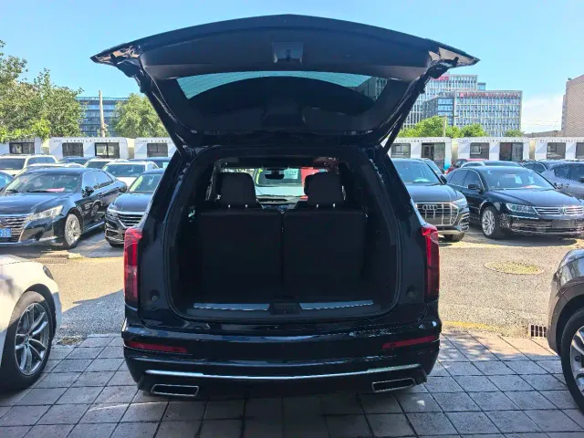 Cadillac XT6 — Фото автомобиля 16