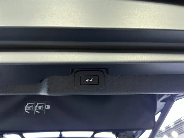 Land Rover Discovery — Фото автомобиля 28