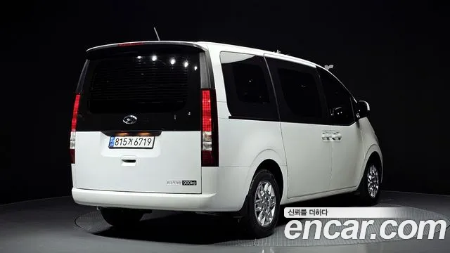Hyundai Staria Staria Карго 3 места — Фото автомобиля 2