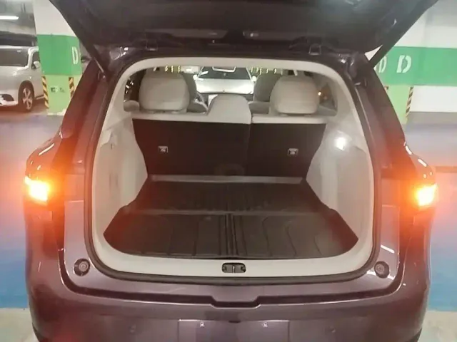 Leapmotor B10 — Фото автомобиля 18