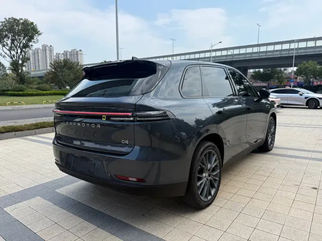 Leapmotor C10 — Фото автомобиля 11