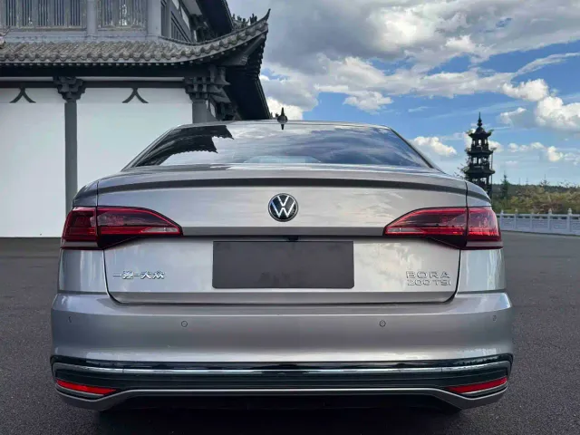 Volkswagen Bora — Фото автомобиля 5