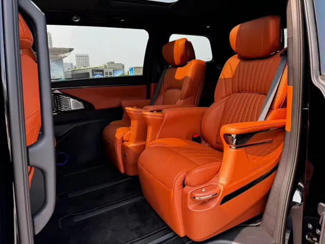 GAC Trumpchi M8 — Фото автомобиля 12