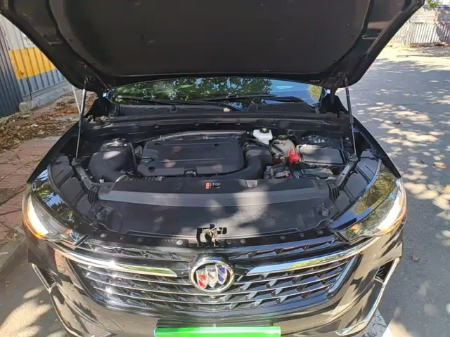 Buick Envision Plus — Фото автомобиля 19