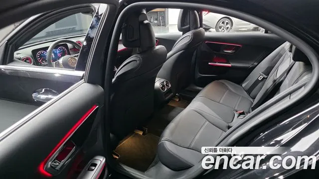 Mercedes-Benz C-Class W206 — Фото автомобиля 24