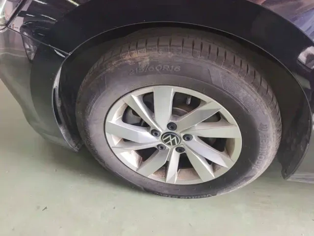Volkswagen Passat — Фото автомобиля 22