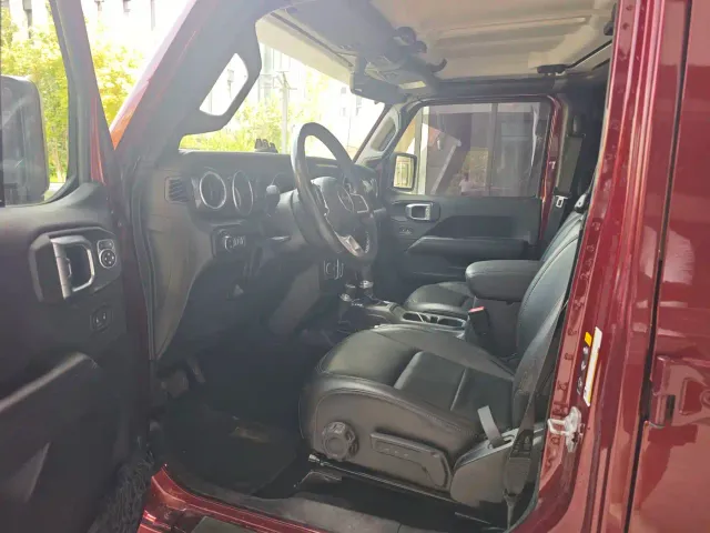Jeep Wrangler — Фото автомобиля 5