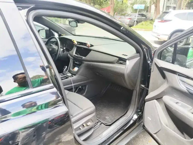 Cadillac XT5 — Фото автомобиля 13