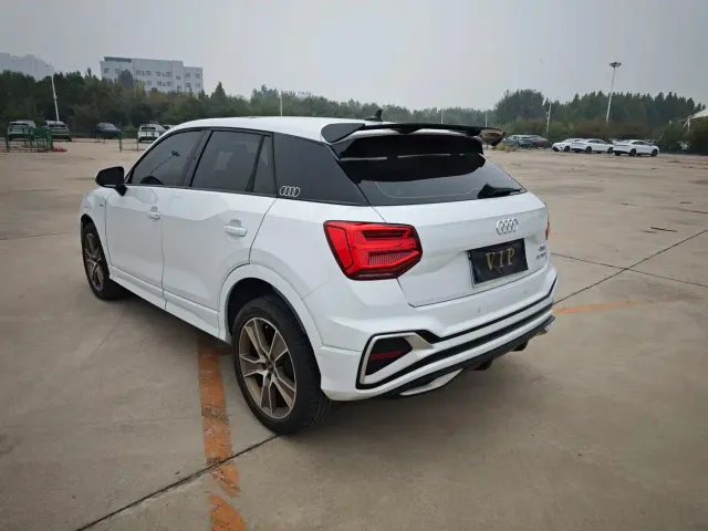 Audi Q2L — Фото автомобиля 4