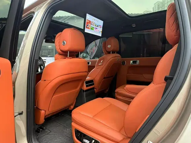 Li Auto L9 — Фото автомобиля 5