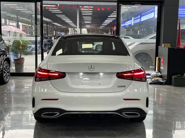 Mercedes-Benz A-Class — Фото автомобиля 16