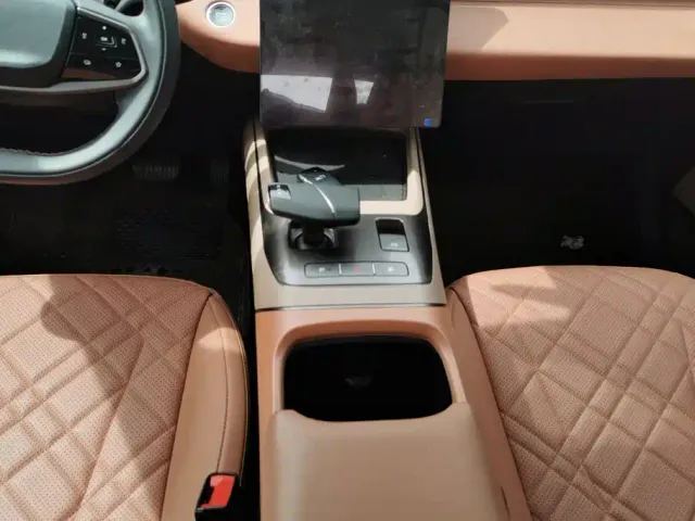 Changan Qiyuan A05 — Фото автомобиля 16