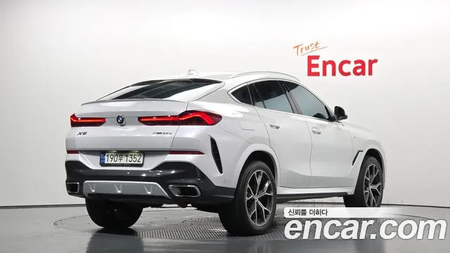 BMW X6 — Фото автомобиля 2