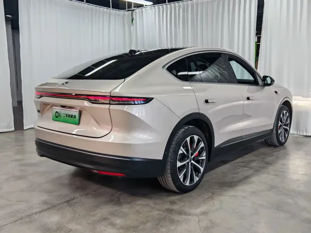 Nio EC7 — Фото автомобиля 6