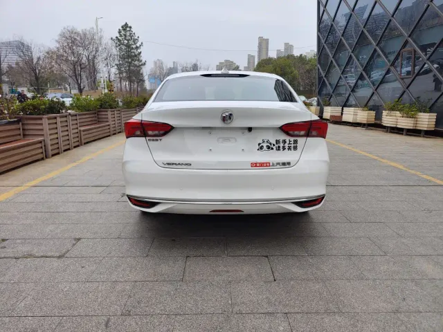 Buick Verano — Фото автомобиля 5