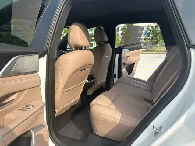 XPeng XPeng G9 2025 Model Long Range Ultra — Фото автомобиля 5
