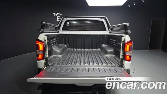 KG_Mobility_Ssangyong Rexton Новый Rexton Sport Khan Дизель 2.2 4WD — Фото автомобиля 20