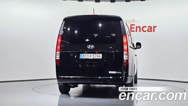 Hyundai Staria Staria Карго 5 мест — Фото автомобиля 5