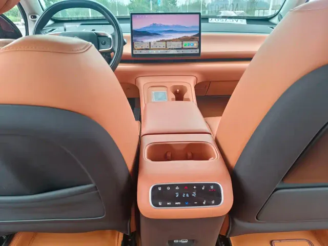 Leapmotor C16 — Фото автомобиля 14