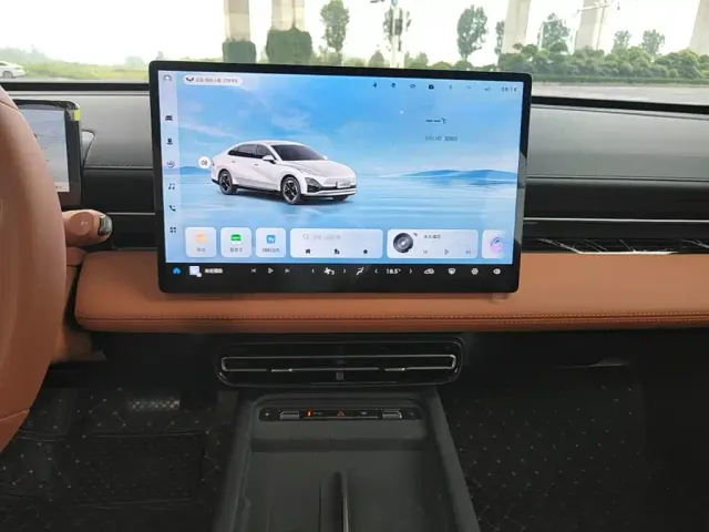Wuling Starlight — Фото автомобиля 12
