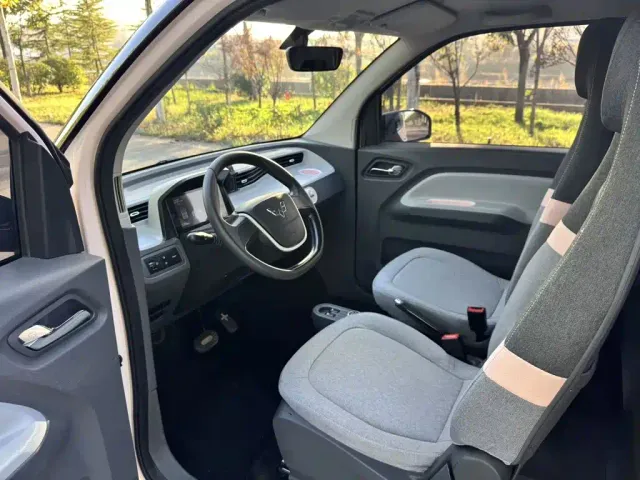 Wuling Hongguang Mini EV — Фото автомобиля 4