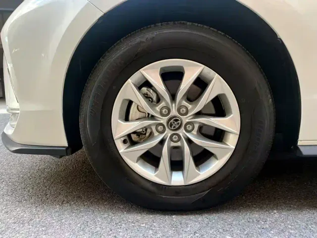 Toyota Granvia — Фото автомобиля 6