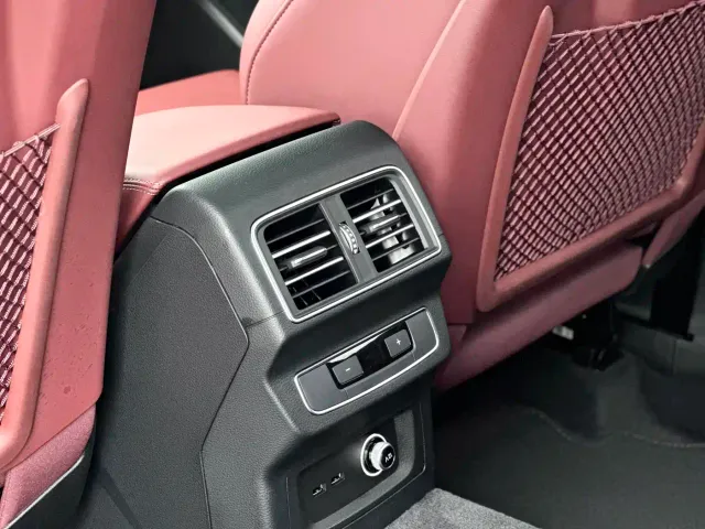 Audi Q5L — Фото автомобиля 8