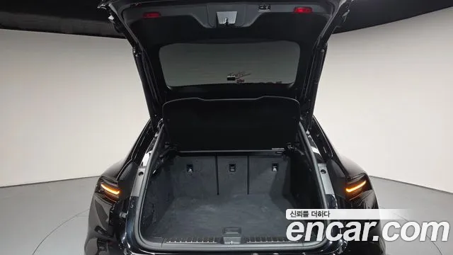 Porsche Macan — Фото автомобиля 26