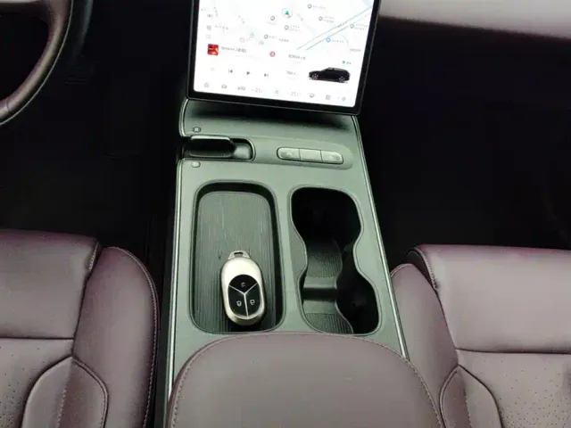 Nio ET5 Touring — Фото автомобиля 16