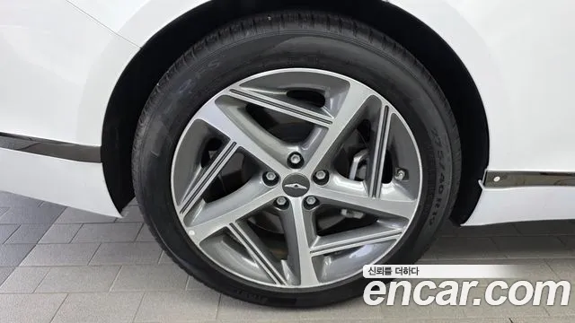 Genesis G80 Бензин 2.5 турбо AWD — Фото автомобиля 5