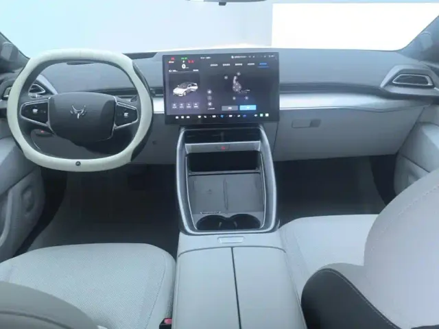 Arcfox Alpha S5 — Фото автомобиля 12