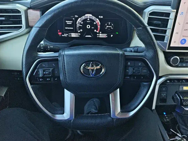 Toyota Tundra — Фото автомобиля 15