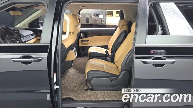 Kia Canival Carnival 4 поколение Бензин 9 мест Prestige — Фото автомобиля 25