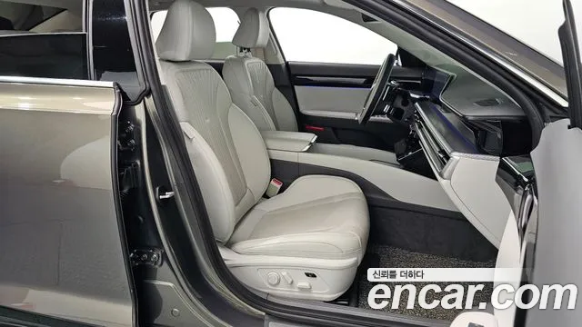 Hyundai Grandeur GN7 — Фото автомобиля 17