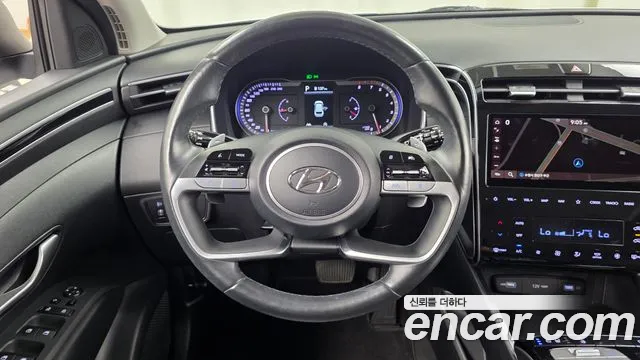 Hyundai Tucson Tucson (NX4) Бензин 1.6 турбо 2WD — Фото автомобиля 12