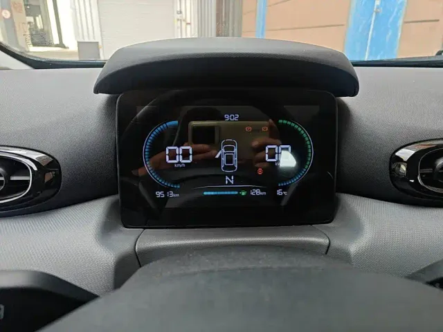 Leapmotor T03 — Фото автомобиля 11