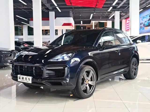 Porsche Cayenne — Фото автомобиля 5