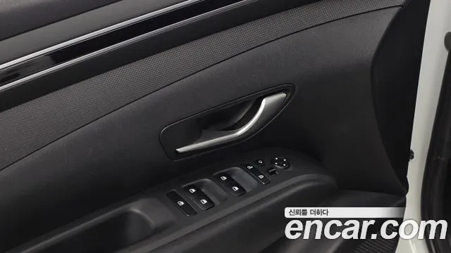 Hyundai Tucson Tucson (NX4) Бензин 1.6 турбо 2WD — Фото автомобиля 28