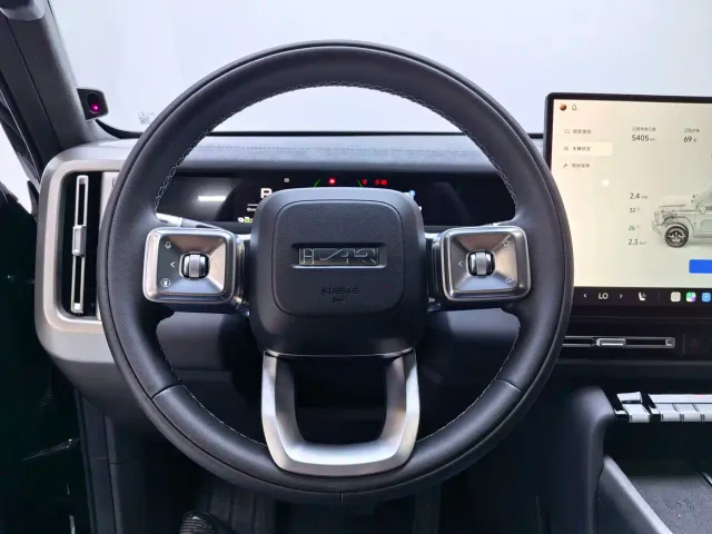 iCAR V27 — Фото автомобиля 9