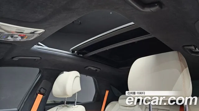 Genesis GV70 2.5T Бензин 2WD — Фото автомобиля 29