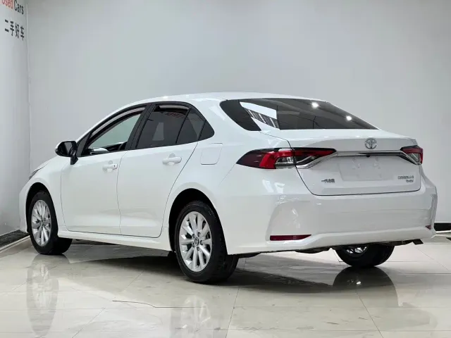 Toyota Corolla — Фото автомобиля 4