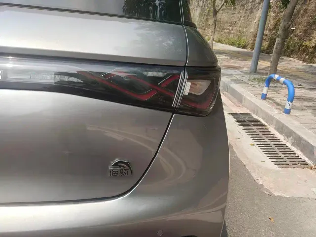 BYD Dolphin — Фото автомобиля 12
