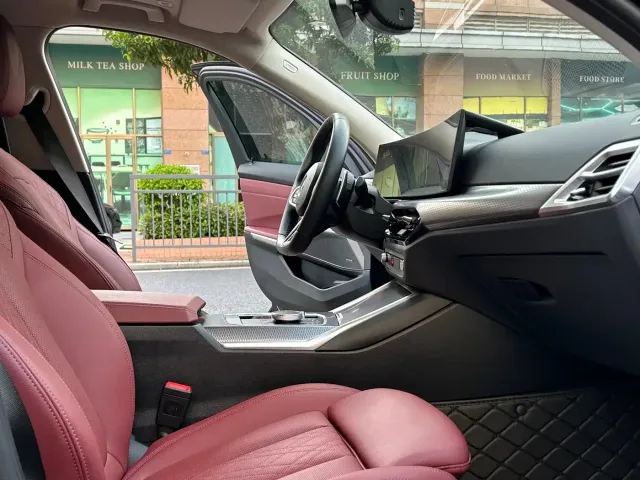 BMW 3 Series — Фото автомобиля 11