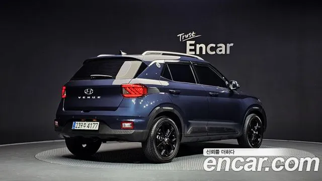 Hyundai Venue — Фото автомобиля 2