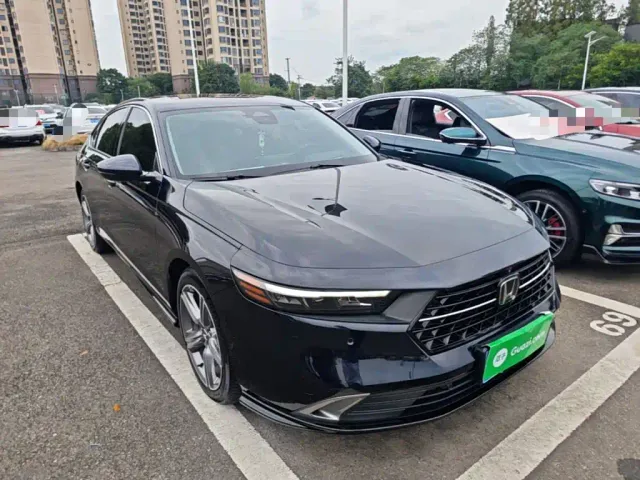 Honda Accord — Фото автомобиля 3