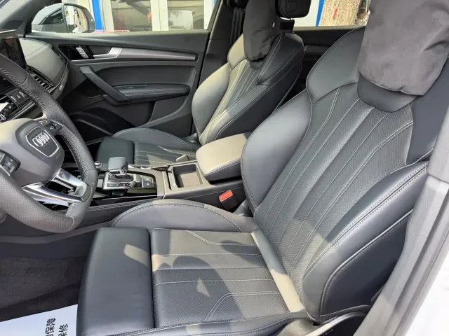 Audi Q5L — Фото автомобиля 9